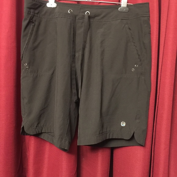 Free Country Shorts Ladies Black Size Large Poshmark